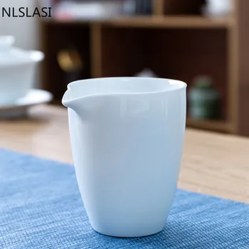 Butiki Keramike Pošteno Skodelico Belega Porcelana Master Teacup Kave namizni Pribor Čaj Cedilo Ročno Gospodinjski Teaware