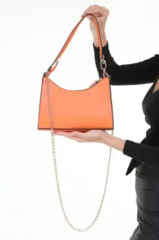 Vročo Oranžno Ženske Štruce Model Roko In Ramo Torba Elegantnih Pu Usnja Visoke Kakovosti Verige Crossbody Luksuzni Torbici 2021 Stil modni Trend